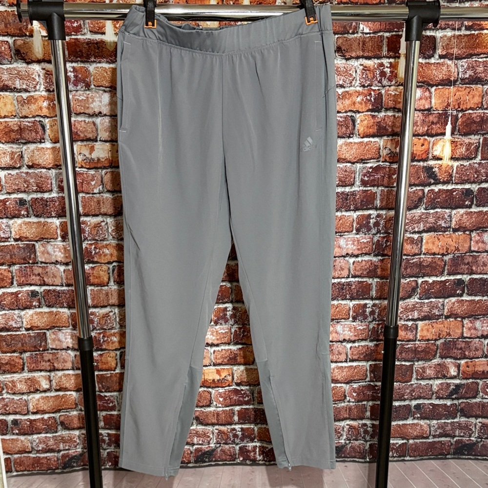 Adidas joggers Gray lightweight Athletic running Pants men’s XL slim tapered zip